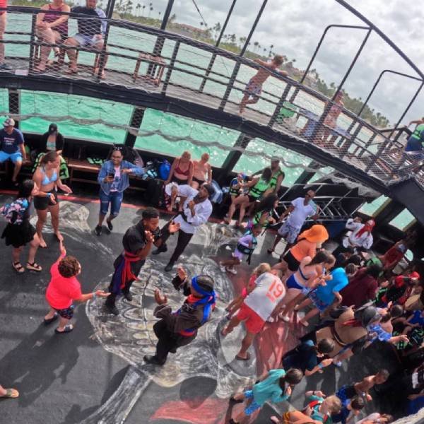 tour pirtas del caribe punta cana