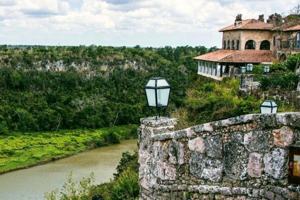 Tour Cultural — La Romana + Altos de Chavón + Ron Barceló